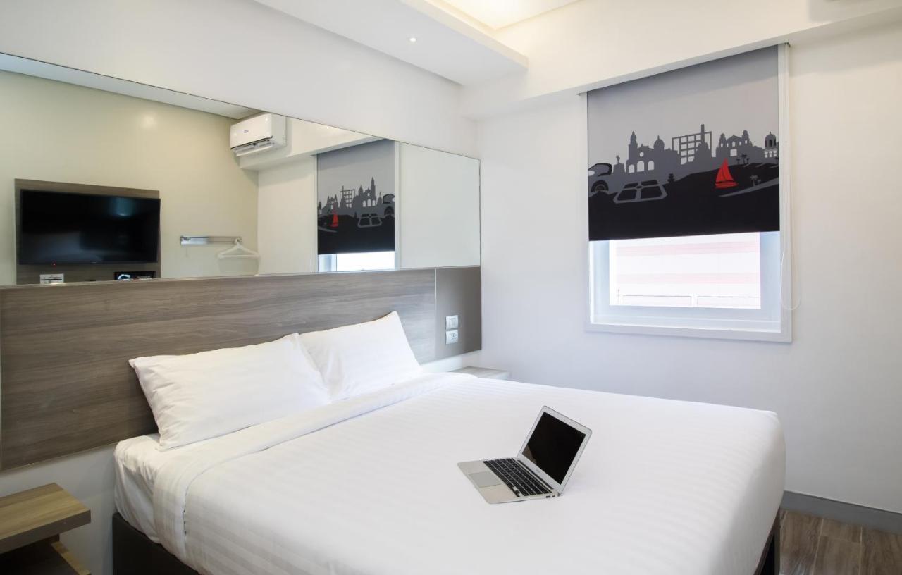 Red Planet Bgc The Hotel