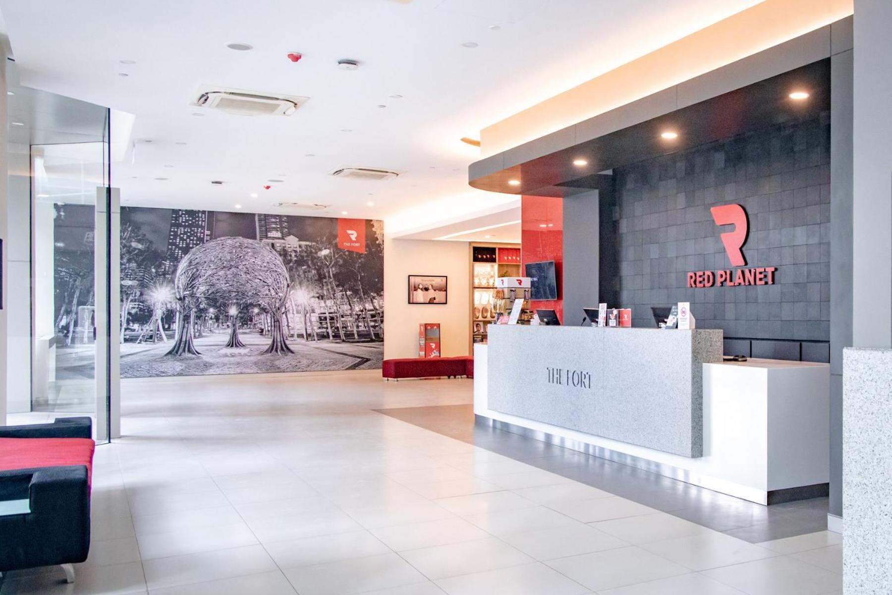 Red Planet Bgc The Hotel